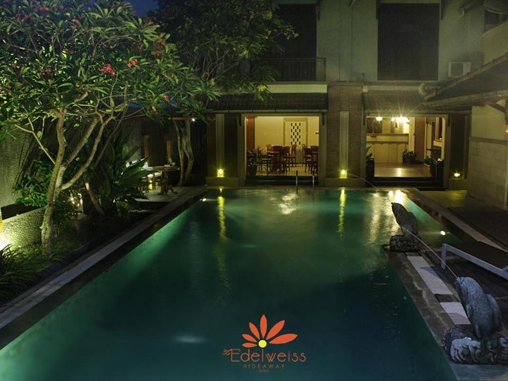 The Edelweiss Hideaway Villa Solo מראה חיצוני תמונה