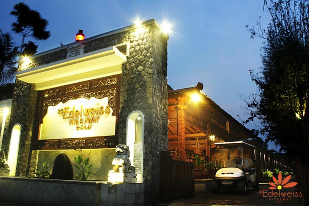 The Edelweiss Hideaway Villa Solo מראה חיצוני תמונה